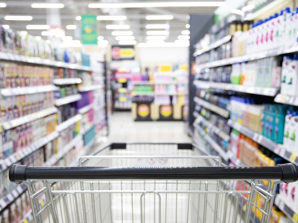 Contrate Segurança Patrimonial para Supermercados em Lagoa Dourada com a SA – Segurança!